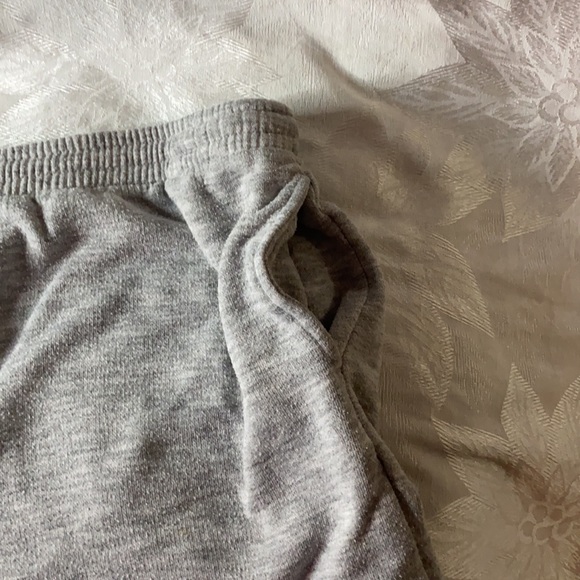 Drawstring Sweat Shorts - Picture 7 of 7